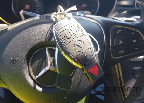 2017 Mercedes-Benz Glc 300 из США, поврежденный, VIN WDC0G4JB5HV010437